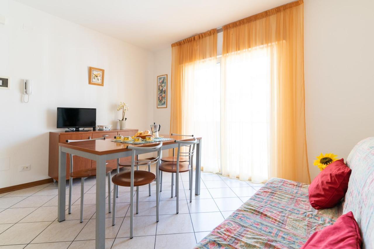 Ca' Mira Apartments カオルレ エクステリア 写真